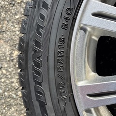 ホイールとダンロップスタッドレスタイヤセット
の画像
