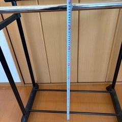 高さ調整ハンガーラックの画像