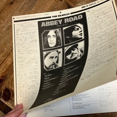 【お取引成立】ビートルズLPレコード日本盤『アビイ・ロード』盤だけは綺麗・歌詞カードありの画像