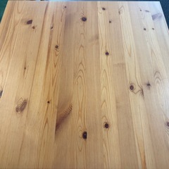 ダイニングテーブルの画像