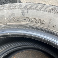 ブリヂストンスタッドレスの画像