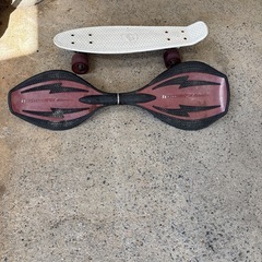 子供のスケボーの画像