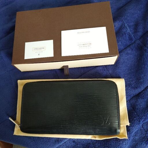 ルイヴィトン エピ ジッピーウォレット 長財布
