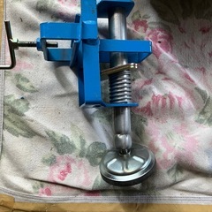 脚立伸縮アダプターの画像