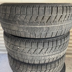 バリ山美品‼️スタッドレスタイヤ　２０５／６５Ｒ１５　ブリジストンVRX　の画像