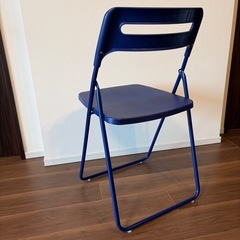 IKEA 折りたたみ椅子の画像