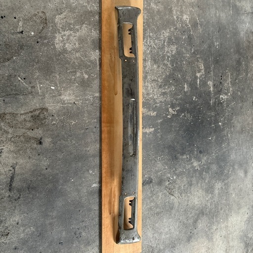 旧車　スカイライン　ケンメリ用？フロントバンパー　詳しい方よろしくお願い致します