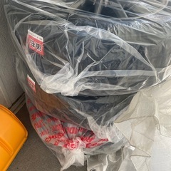 スタッドレスタイヤの画像