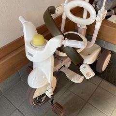 iimo 折り畳み三輪車 サンシェード付きの画像