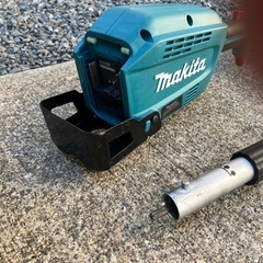 マキタ18vヘッジトリマー・スプリットモーター　草刈の画像