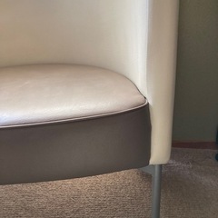 ソファー　椅子　皮製　の画像