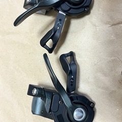 Shimano Tiagra47004700のフロントとリアディレイラーセットの画像