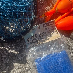 釣り用生け簀、浮、針等の画像