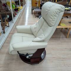 ジモティー割引🏷️【ジャングルジャングル 岸和田和泉インター店】リクライニングソファ オットマン付き 一人掛け ホワイト 和泉市 堺市 岸和田市 泉大津市 高石市 泉北郡熊取町の画像