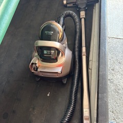 日立　サイクロン掃除機の画像