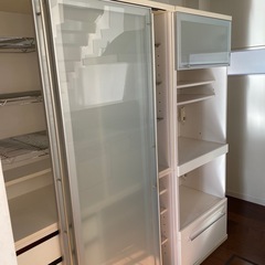 食器棚　の画像