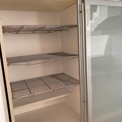 食器棚　の画像