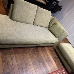 HILTONヒルトン　カウチソファ&オットマンの画像