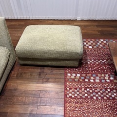 HILTONヒルトン　カウチソファ&オットマンの画像