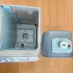 石油ファンヒーターの画像