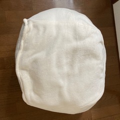 ペット　クッション　白の画像