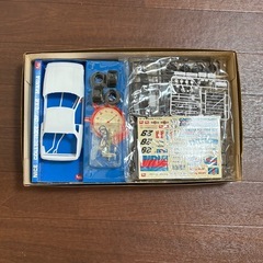 プラモデル(自動車モデルキット4点セット)の画像