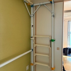 4畳半に収まる室内遊具の画像