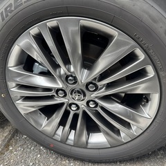 新型アルファード40系　純正ホイールとタイヤの4本セットの画像