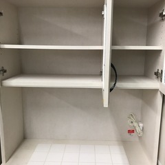 ジャングルジャングル貝塚店　食器棚　お洒落　3枚扉　貝塚市　二色浜　リサイクルショップの画像