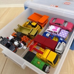 (取引者決定済)トミカ　パーキングケースの画像