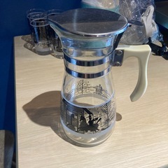 昭和レトロの水差しとグラスセットの画像