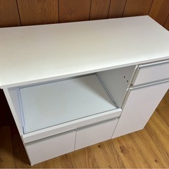 食器棚　ホワイトの画像
