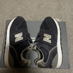 New Balance 996 ネイビー スニーカーの画像