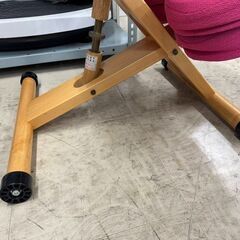 J3261　【リユースのサカイ柏店】　　プロポーションチェア　バランス椅子　ピンクの画像