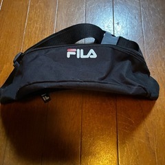 フィラ　ボディーバッグの画像