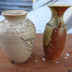 古い花瓶２つセットの画像
