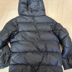 【140】ユニクロ ライトダウンの画像