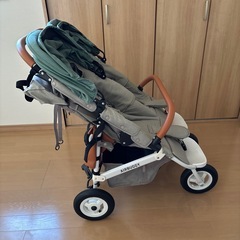 エアバギーベビーカー双子用　の画像