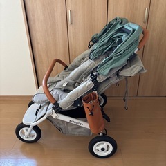 エアバギーベビーカー双子用　の画像