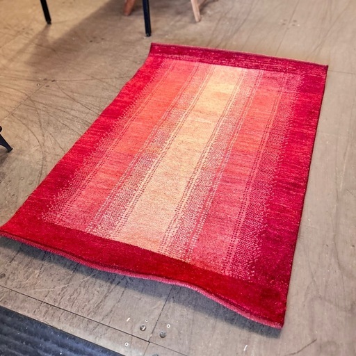 《売約済》ギャッベ ギャベ 絨毯 ラグ マット 玄関マット 室内 屋内 ウール 手織り ハンドメイド イラン 赤 レッド オレンジ グラデーション 厚手 北欧 ナチュラル おしゃれ インテリア ギャッペ