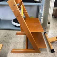 J3262　【リユースのサカイ柏店】　　ベビーチェア　木製の画像