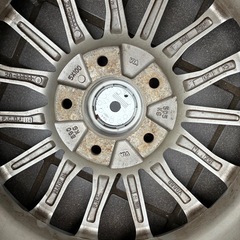 フリード 5穴/114 INTERSTATE インターステート デュレーション 30（限定）185/65R1515インチスタッドレスタイヤホイール4本セットの画像