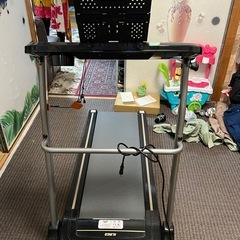 折りたたみ可能ランニングマシンの画像