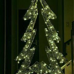 スタンド型クリスマスツリーの画像