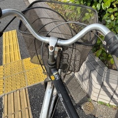 中古ママチャリ　カゴ前後付き　引き取り希望の画像