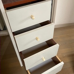 【終了】
ラック棚チェストの画像