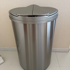 ゴミ箱 47リットル の画像