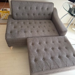 ニトリ　2人用ソファ　オットマン付きの画像