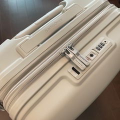 Samsoniteのスーツケースの画像
