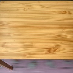 ダイニングテーブルの画像